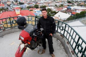Joven recorrió América  en Motocicleta