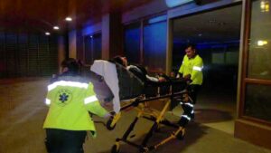Hombre lesionado tras  recibir golpiza de su hermano