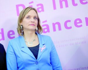 Senadora Goic pide patrocinio para  proyecto de Ley General del Cáncer
