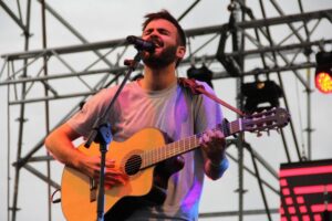 Artista Revelación 2015 de la Música  Chilena se presentará en Punta Arenas