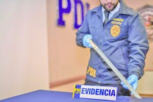 PDI detuvo a sujeto que portaba marihuana y cuchillo artesanal
