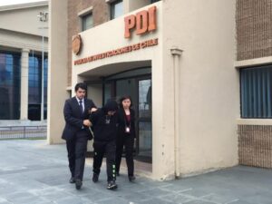 Detienen a prófugo cuando actuaba con su grupo musical