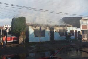 Incendio destruye casa recién remodelada