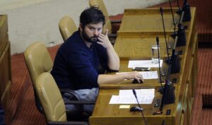 Boric con mayor inasistencia en la Cámara de Diputados