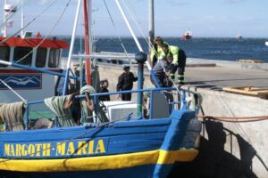 Pescador sufrió lesiones en su mano tras ser apretado por ancla