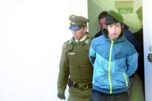 Secuestrador fue detenido mientras  mantenía a su víctima en el dormitorio