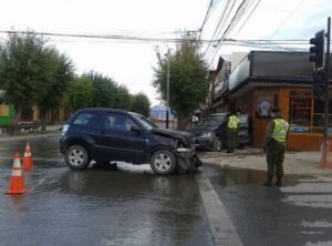 Choque en pleno centro de Natales