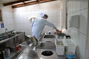 Realizan fiscalizaciones en restaurantes y locales gastronómicos