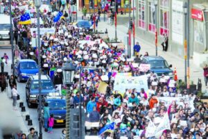 Un millar de personas se manifestaron, solicitando un oncólogo para Magallanes