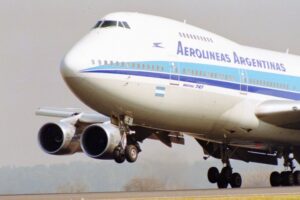 Solicita a Aerolíneas Argentinas no quitar vuelos a la Patagonia