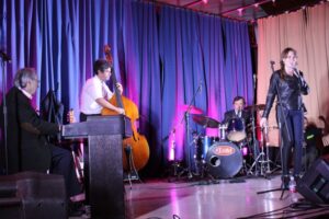 Municipio de Natales agradece a fundación Sharp por concierto de jazz