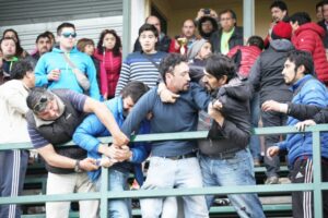 Pelea en tribuna de 