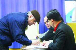 Nueva Mayoría analiza aplazamiento de primarias por petición del Servicio Electoral