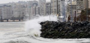 Nuevas marejadas afectarán desde este jueves las costas entre Arica y Aysén