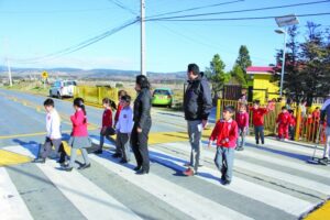Se concretaron obras de seguridad vial para escuela de Barranco Amarillo