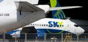 Funcionarios de Sky Airlines podrían irse a huelga en los próximos días