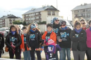 Con limpieza de playas, magallánicos celebraron “La Hora del Planeta”