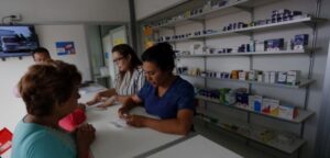 Gobierno pone urgencia al proyecto de ley que apoya a farmacias populares