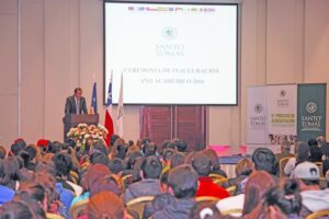 Comunidad educativa  de Instituto Santo Tomás inauguró año académico 2016