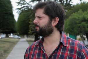 Diputado de Izquierda Autónoma lanza campaña para fortalecer la educación pública