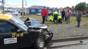 Violenta colisión en Avenida España
