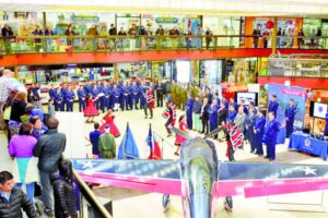 Inauguraron Expo Mes del Aire  en ZonAustral de Punta Arenas
