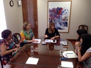 Goic solicitó respaldo a  proyecto sobre licencias a  padres de niños con cáncer