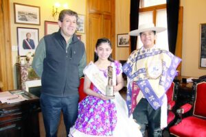 Pareja magallánica compite esta semana en Nacional de Cueca Junior