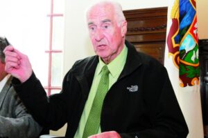 Vicente Karelovic manifiesta sospechas en redacción de bases  de licitación de la basura
