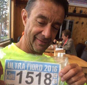 Esta mañana debería llegar a Puerto Natales el cuerpo del mexicano fallecido durante carrera en el Paine