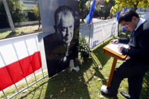Pesar y admiración tras muerte de Aylwin