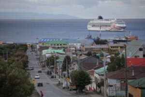 Turistas extranjeros destacaron la belleza y el espíritu cívico vivido en Punta Arenas