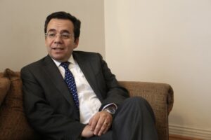 “Sería un error muy grave apuntar el futuro de la región a un sólo sector económico”