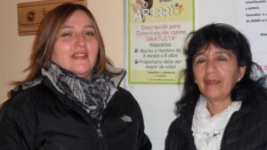 Vecinos de la junta “Goleta Ancud” luchan por conseguir sillas para sala de computación