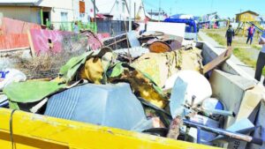 Municipalidad retira más de 75 camiones de chatarra de las calles de la ciudad