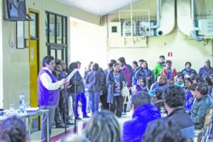 Emplazamiento judicial realizan asistentes de la educación en contra de caja de compensación