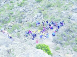 Buscan promover el montañismo en comunidad de Torres del Payne