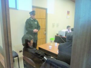 Atracción fatal llevó a una persona a ser detenida por amenazar con cuchillo a víctimas