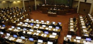 Trabajan en propuesta que congela dietas de altas autoridades públicas