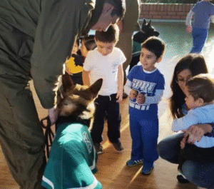 Personal de Carabineros visitó Jardín Nido Azul