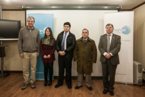 Methanex becó a estudiantes de Ingeniería y la Escuela Tecnológica de la UMAG