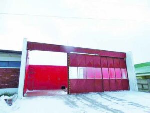 Grave crisis económica mantiene en jaque operación de Bomberos en Porvenir