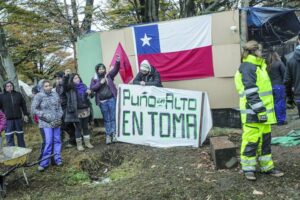 Familias que iniciaron toma hace 51 días se dividen hoy en dos agrupaciones