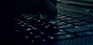Presidenta anuncia proyecto para garantizar seguridad de datos en internet
