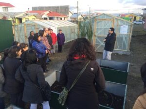 Inauguran huertos comunitarios en Barrio Ríos Patagónicos y Villa Alfredo Lorca