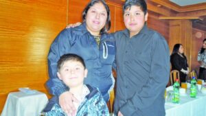 Autoridades agasajaron a joven magallánica que irá  a encuentro internacional