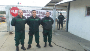 Funcionarios de Gendarmería se 'tomaron' cárcel de Punta Arenas de manera simbólica