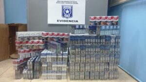 Aduanas detectó contrabando de 82 cartones de cigarrillos ocultos en una camioneta en Dorotea