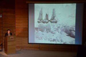 UMAG y Armada realizaron ciclo de conferencias académicas “Mes Del Mar 2016”