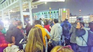 Nuevamente cientos de  pasajeros no pudieron viajar